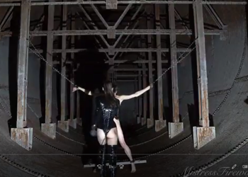 Goede Femdomproducties: Mistress Firewolf (Berlijn)