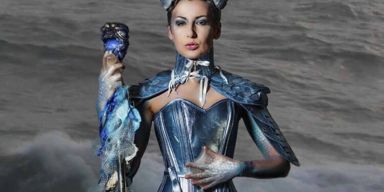 Waar is de fotoserie met Alice Miss WomanOnWater?