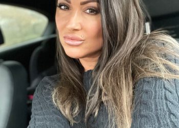 Dominatrix Elena nu, NU, aan de slag (Nieuwegein)