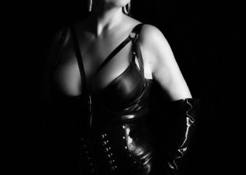 Meesteressen in het licht! Meesteres Donna (Secret Minds, Den Haag)