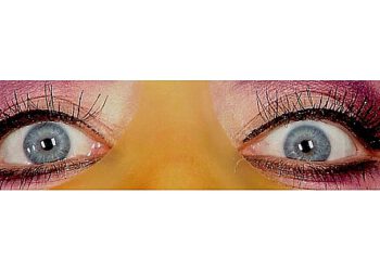 FetisjMeesteres Noa Navaro zoekt bediende voor haar NL’se tijd!