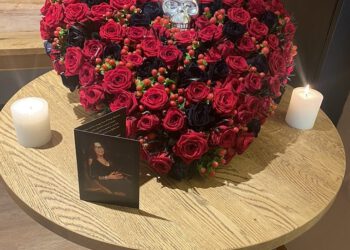 Meesteres Kim gecremeerd in Almere