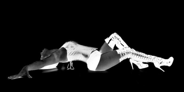 Meesteres Vesta is terug! Zo af en toe dan…