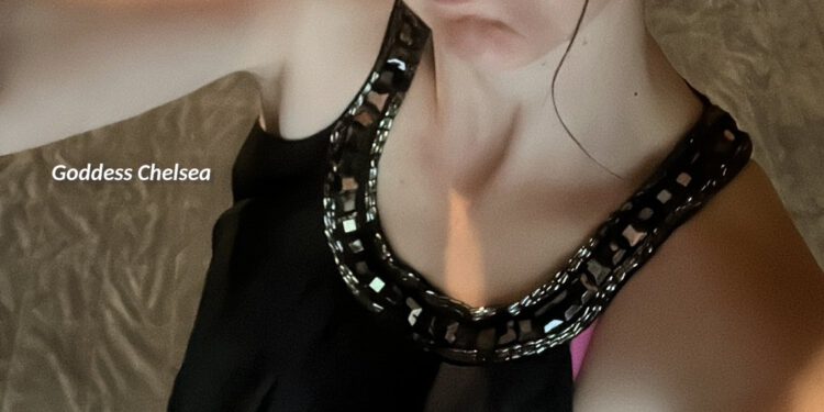 17-6: Achterhoeks BDSM-feest in paardenstal van Goddess Chelsea!
