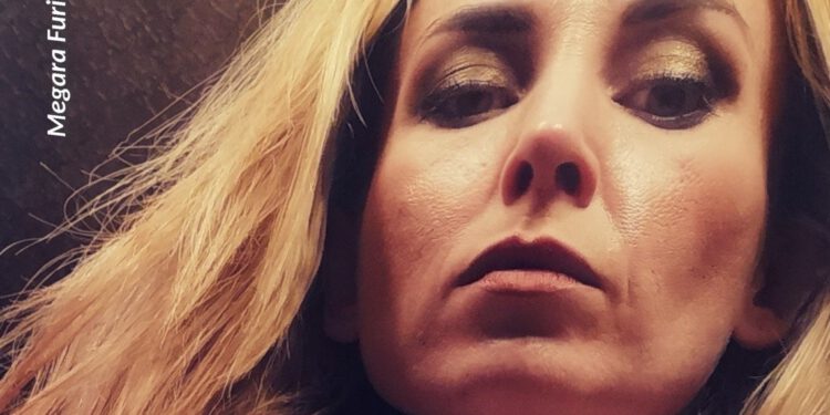 Op vakantie met Megara Furie?